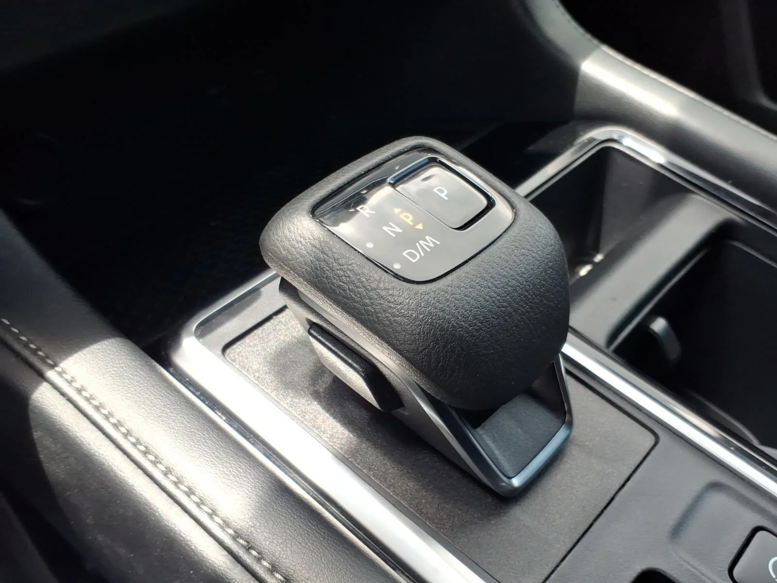 Used 2024 Gun Metallic Nissan SV image 7