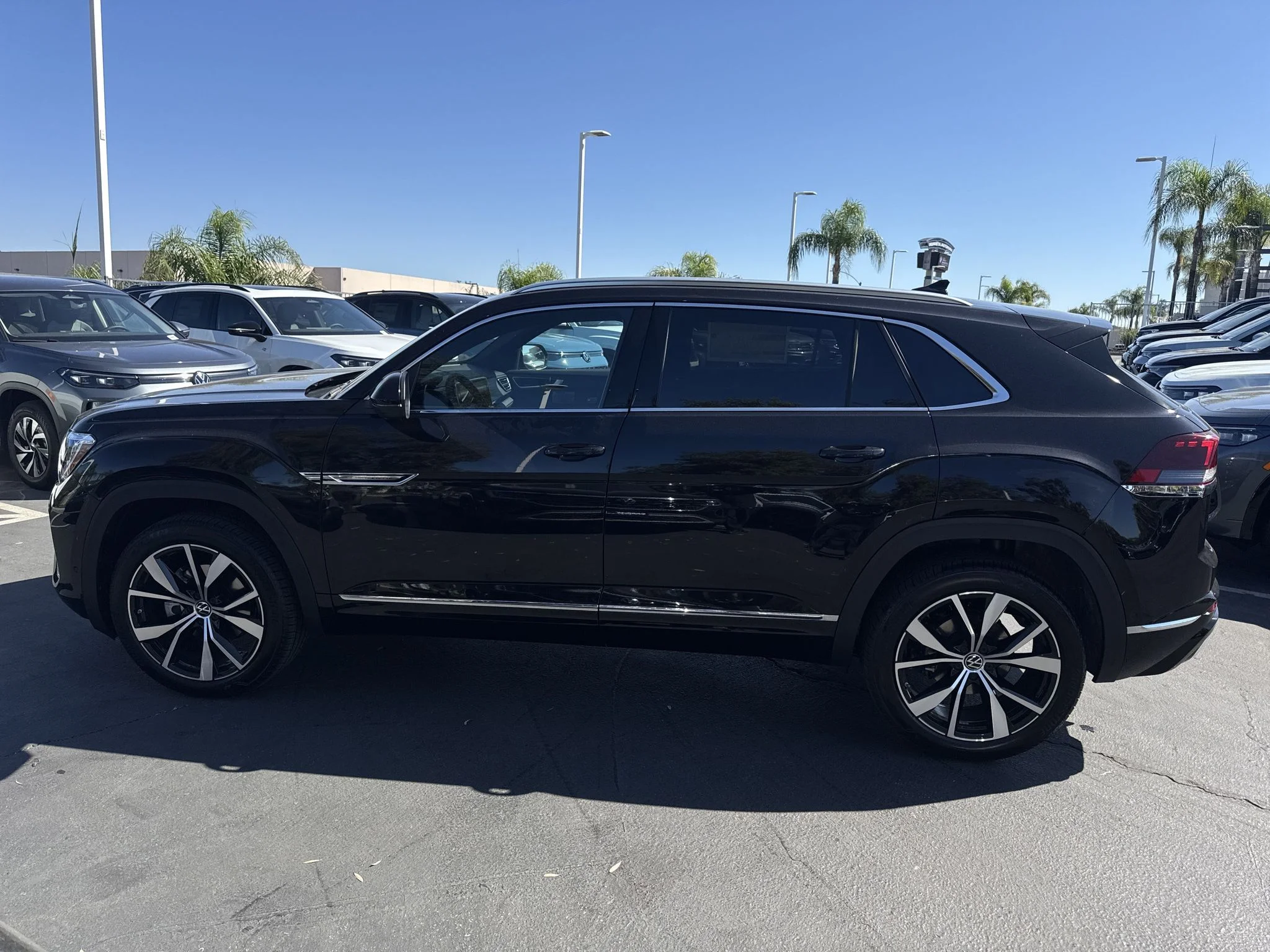 New 2026 Deep Black Pearl Volkswagen 2.0T SEL Premium R-Line image 5