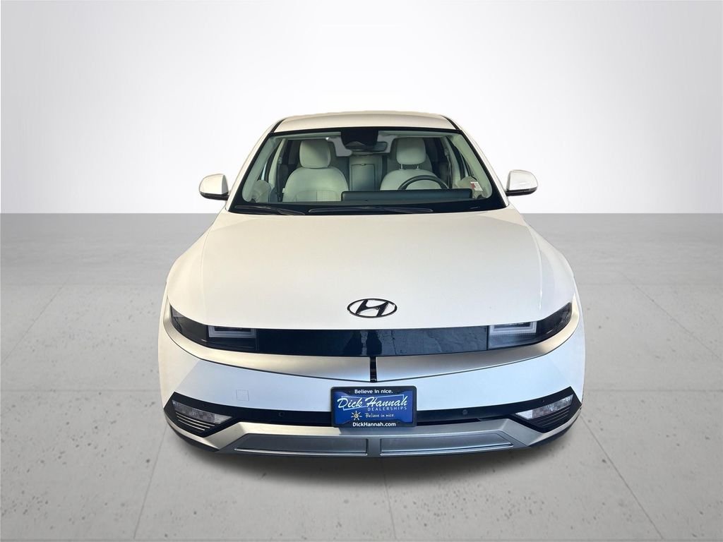 Used 2023 White Hyundai SEL image 3