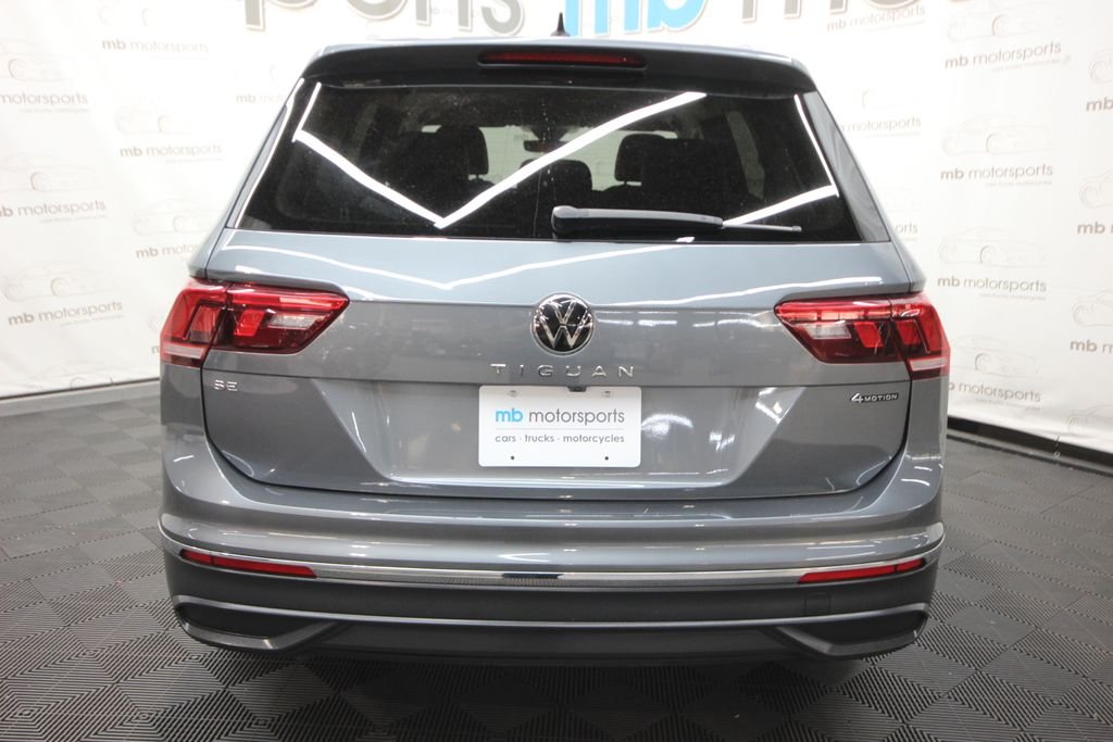 Used 2024 Gray Volkswagen 2.0T SE image 5