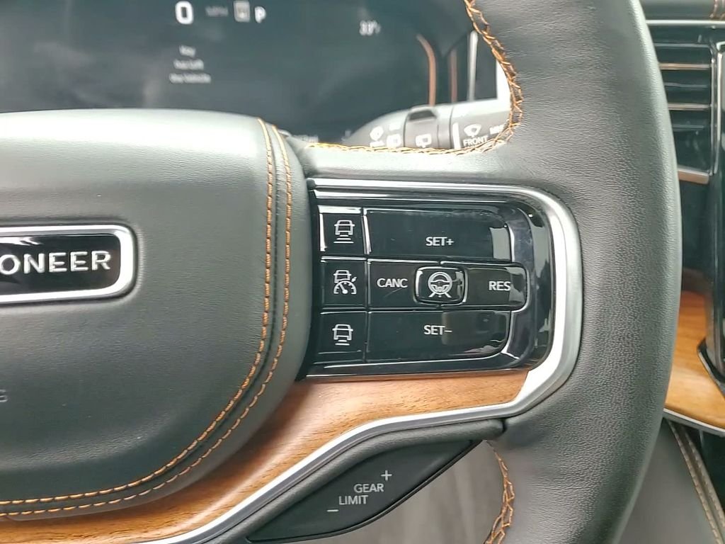 2024 Jeep Grand Wagoneer L Series III - Photo 32