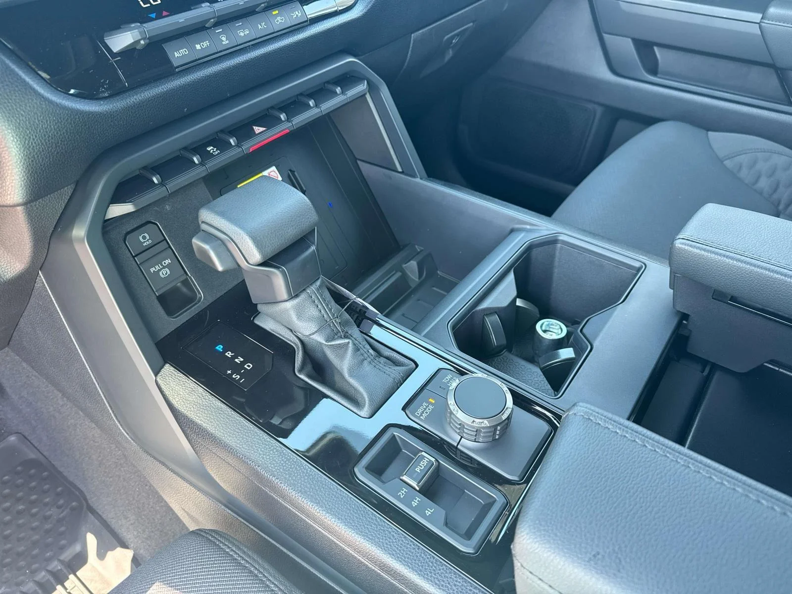 New 2026 Ice Cap Toyota SR5 image 19