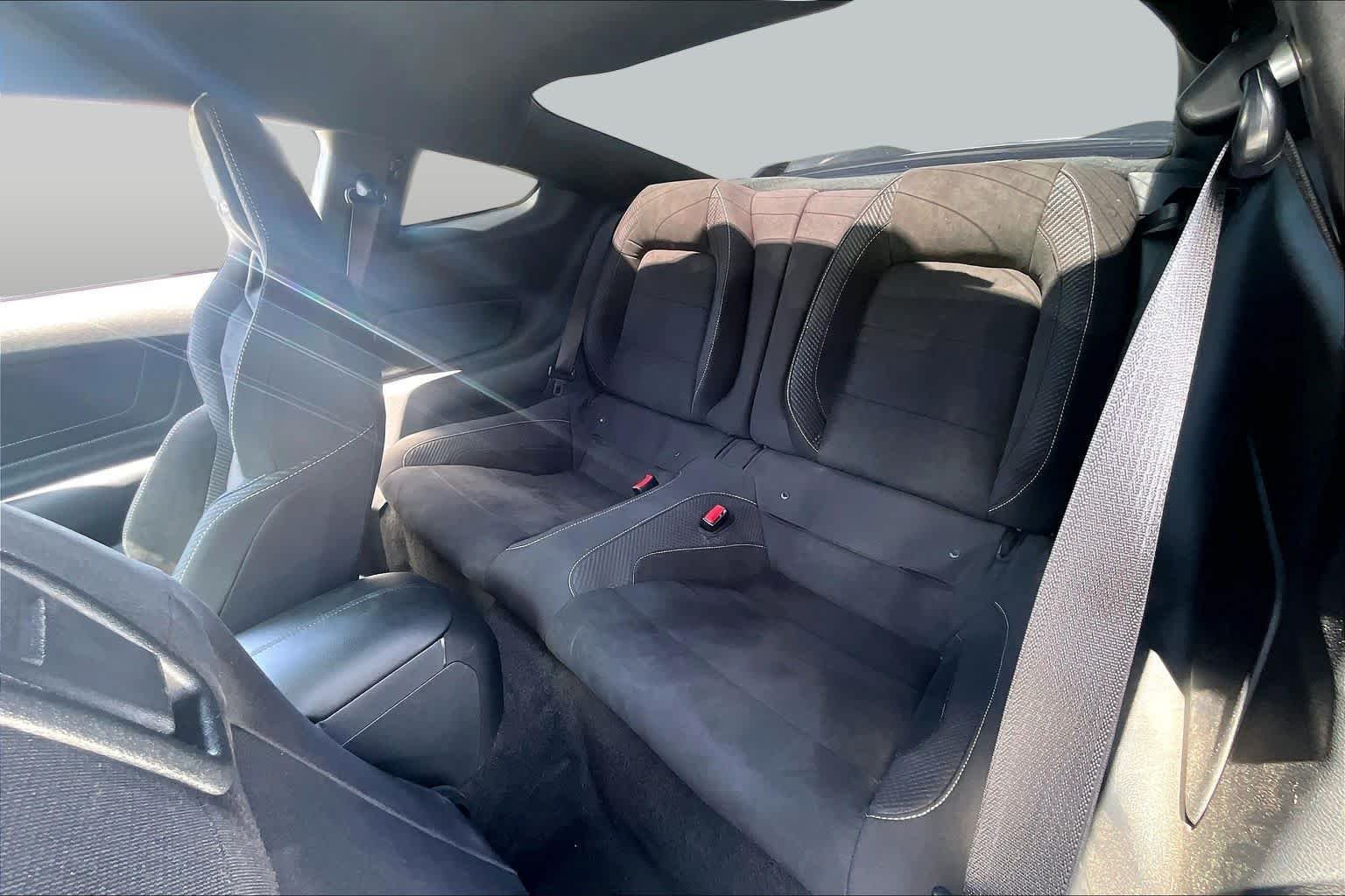 Used 2017 Oxford White Ford Shelby GT350 image 20