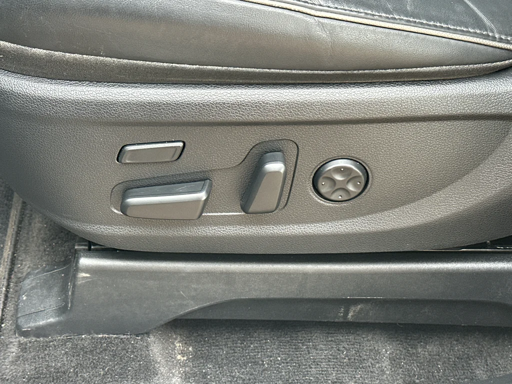 Used 2022 Moonlight Cloud Hyundai Calligraphy image 30