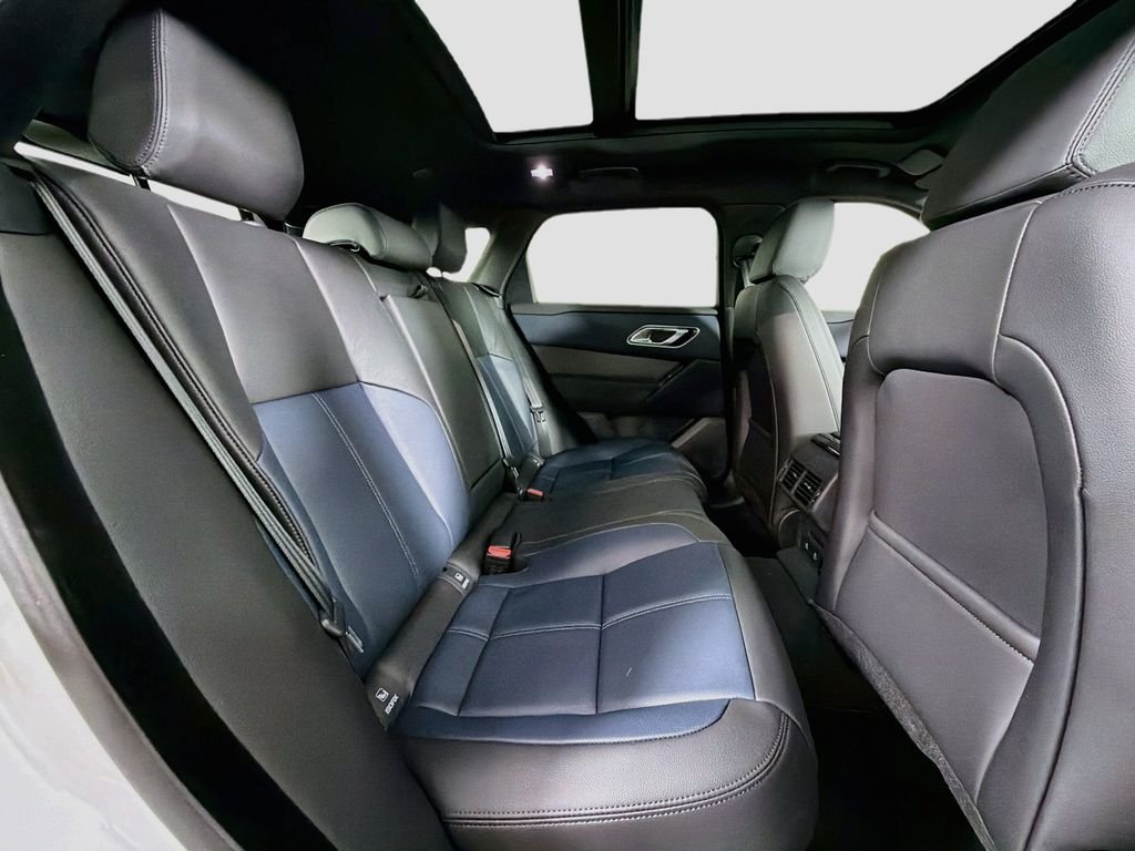 New 2026 Fuji White Land Rover S image 29