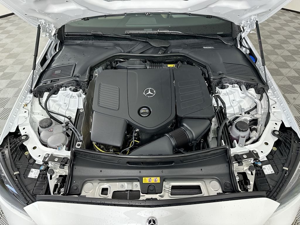 New 2026 MANUFAKTUR Moonlight White Metallic Mercedes-Benz C 300 image 32