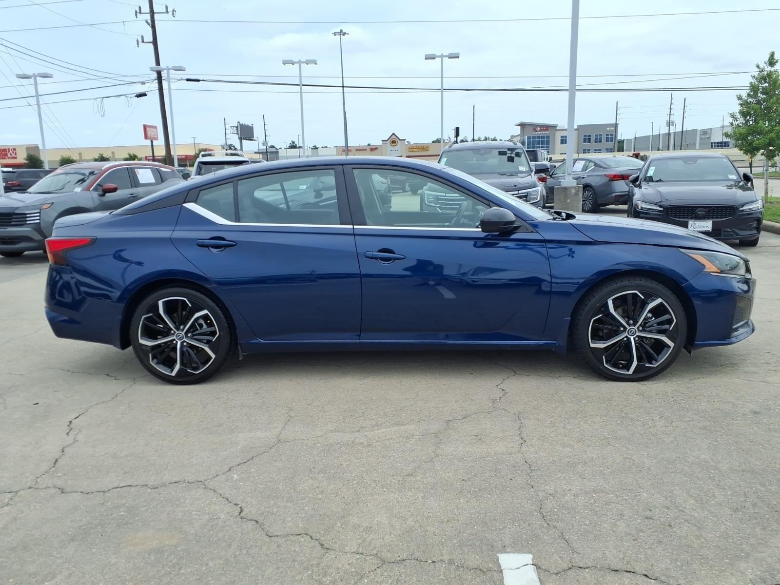 2024 Nissan Altima 2.5 SR Blue at Turner Chevrolet