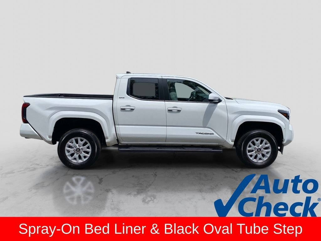Used 2025 White Toyota SR5 image 8