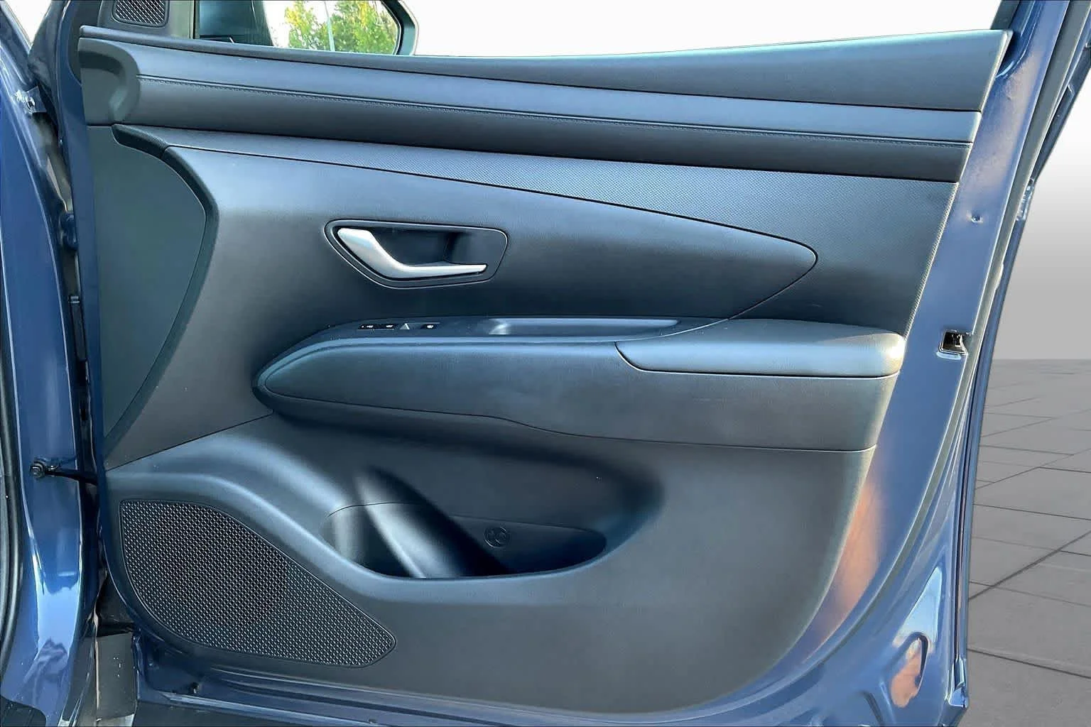 Used 2025 Atlantis Blue Hyundai SEL image 22