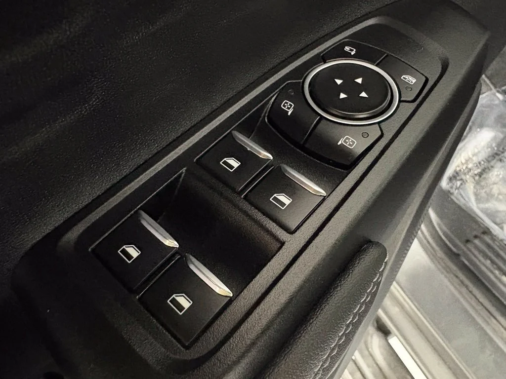 Used 2025 Gray Ford XLT image 21