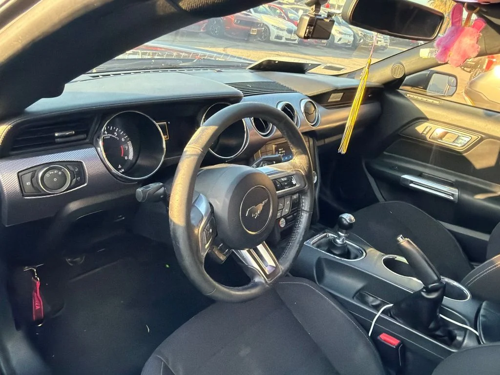 Used 2016 Gray Ford GT image 7