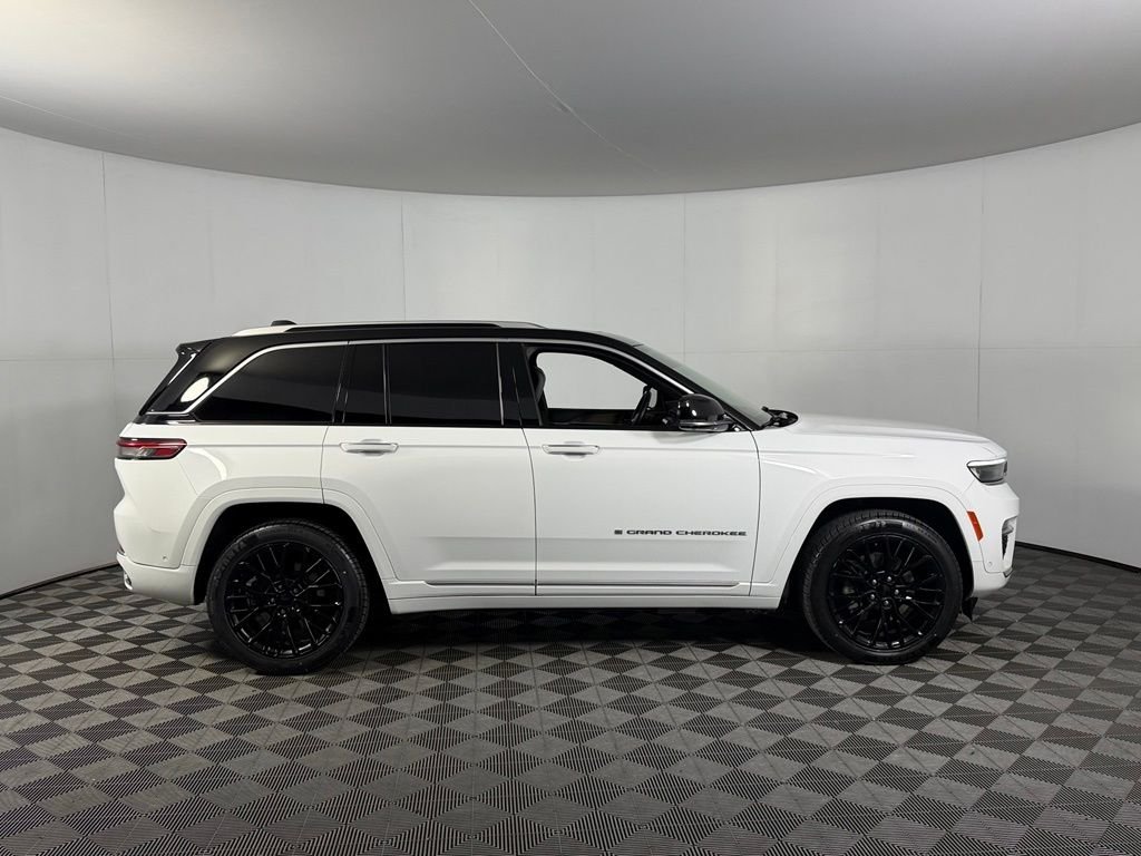 Certified Used 2023 White Jeep Summit 4xe image 9