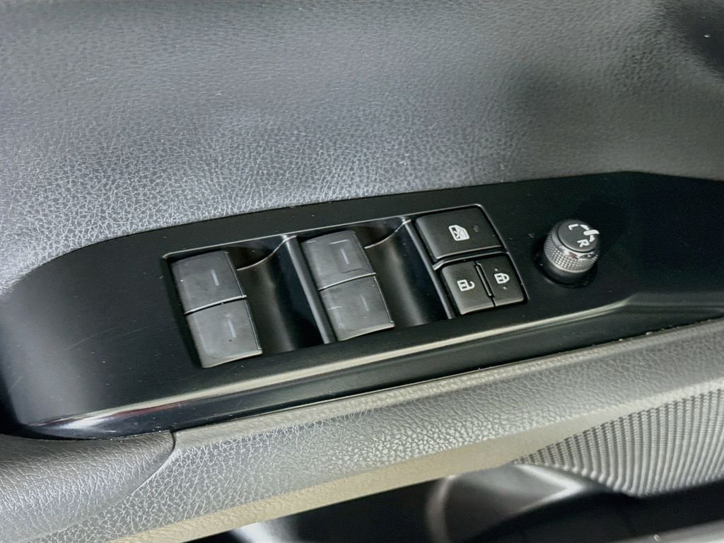 Used 2025 Ice Cap Toyota SE image 18
