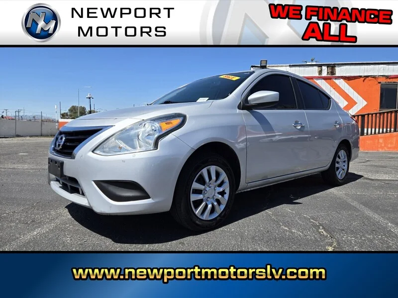 2016 Nissan Versa 1.6 SV CVT's photo