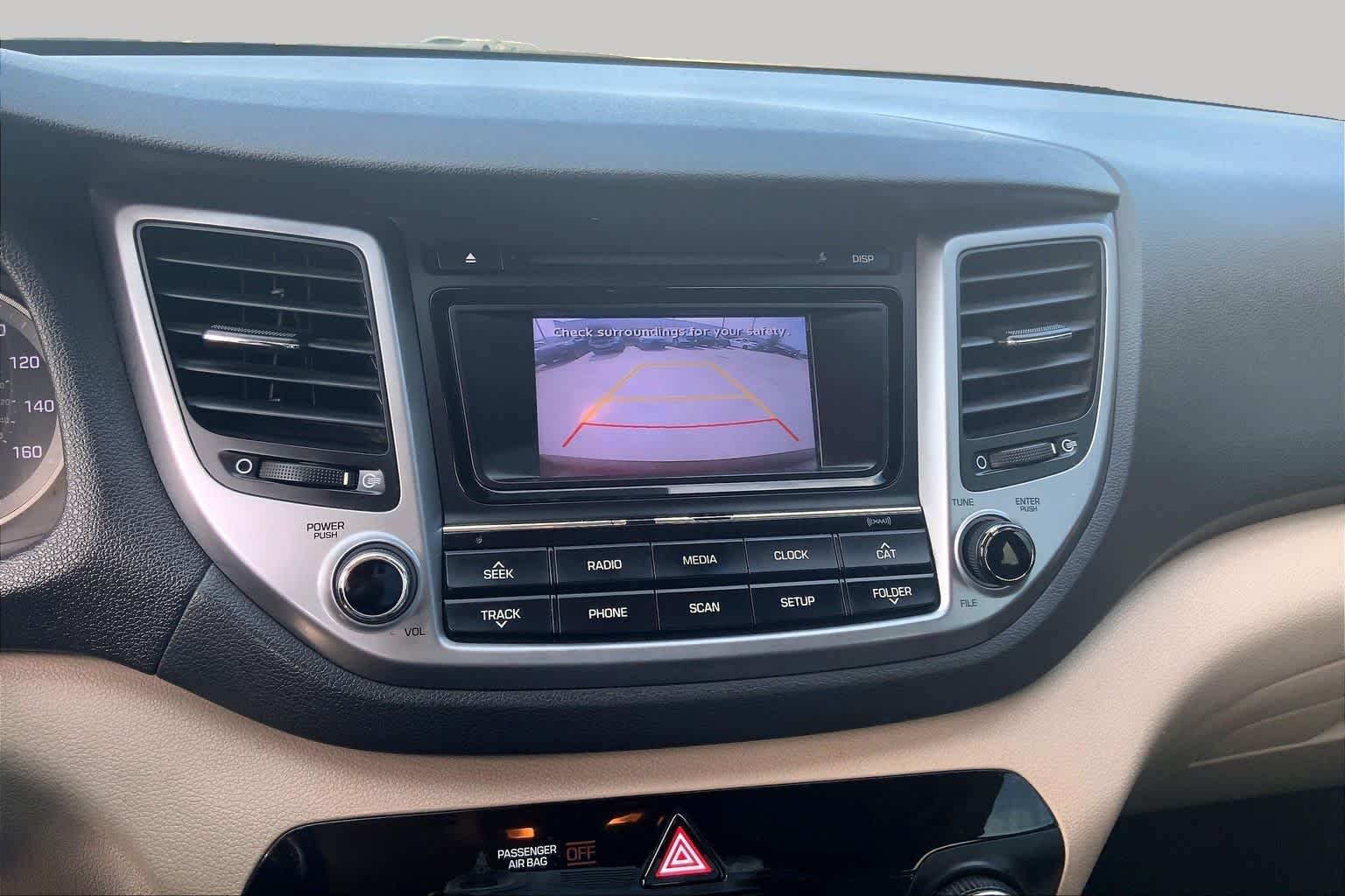 Used 2017 Ruby Wine Hyundai SE image 29
