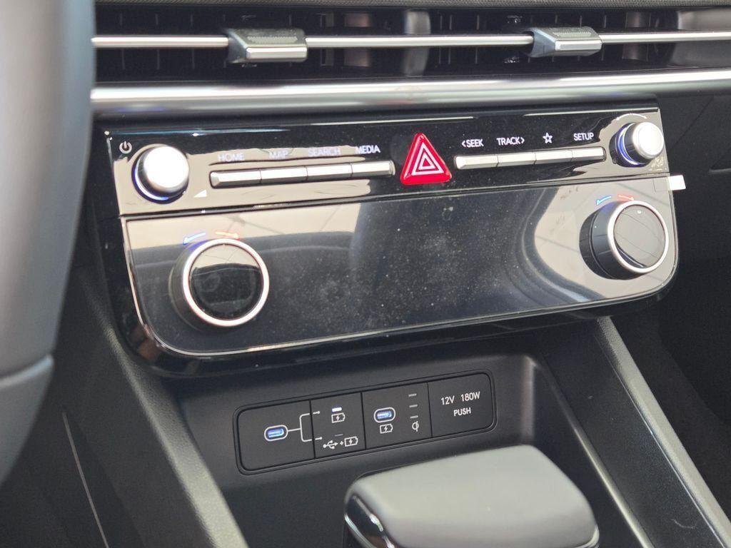 2025 Hyundai Santa Cruz Limited - Photo 32