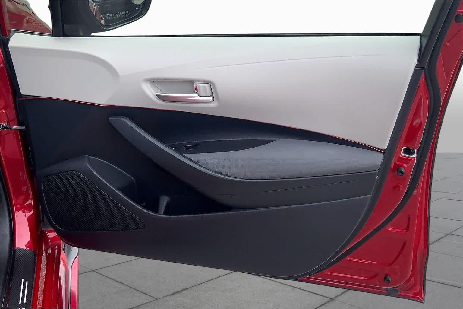 Used 2020 Barcelona Red Metallic Toyota LE image 21
