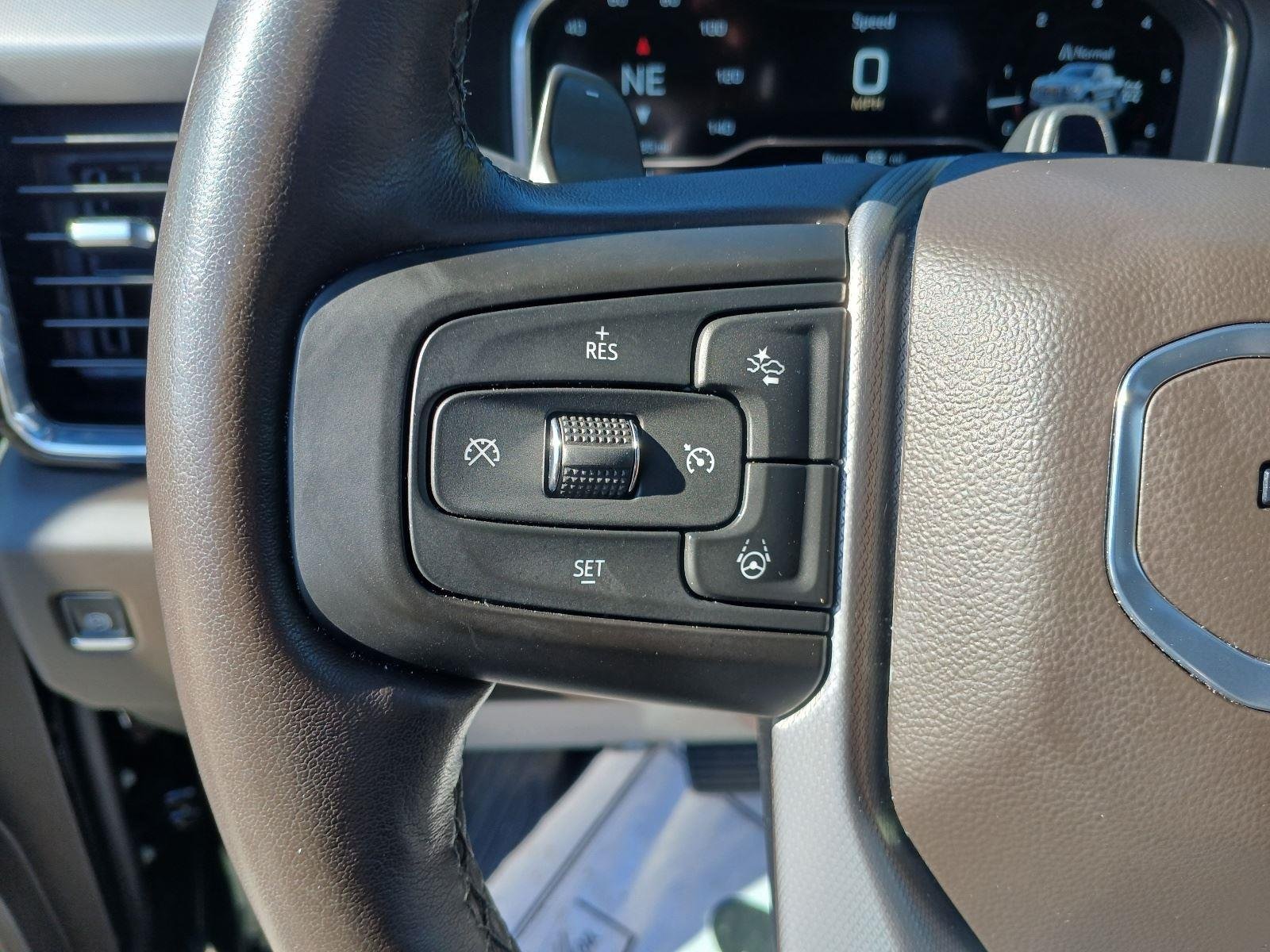 Used 2024 Onyx Black GMC Denali CarbonPro Edition image 24