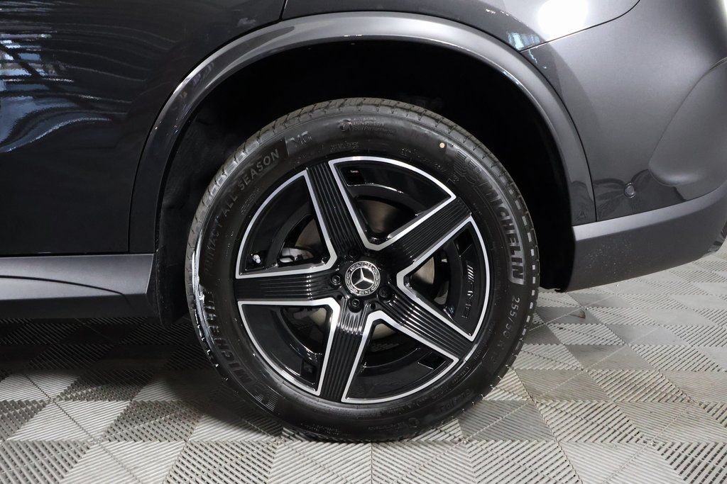New 2027 Graphite Grey Metallic Mercedes-Benz GLC 300 image 10