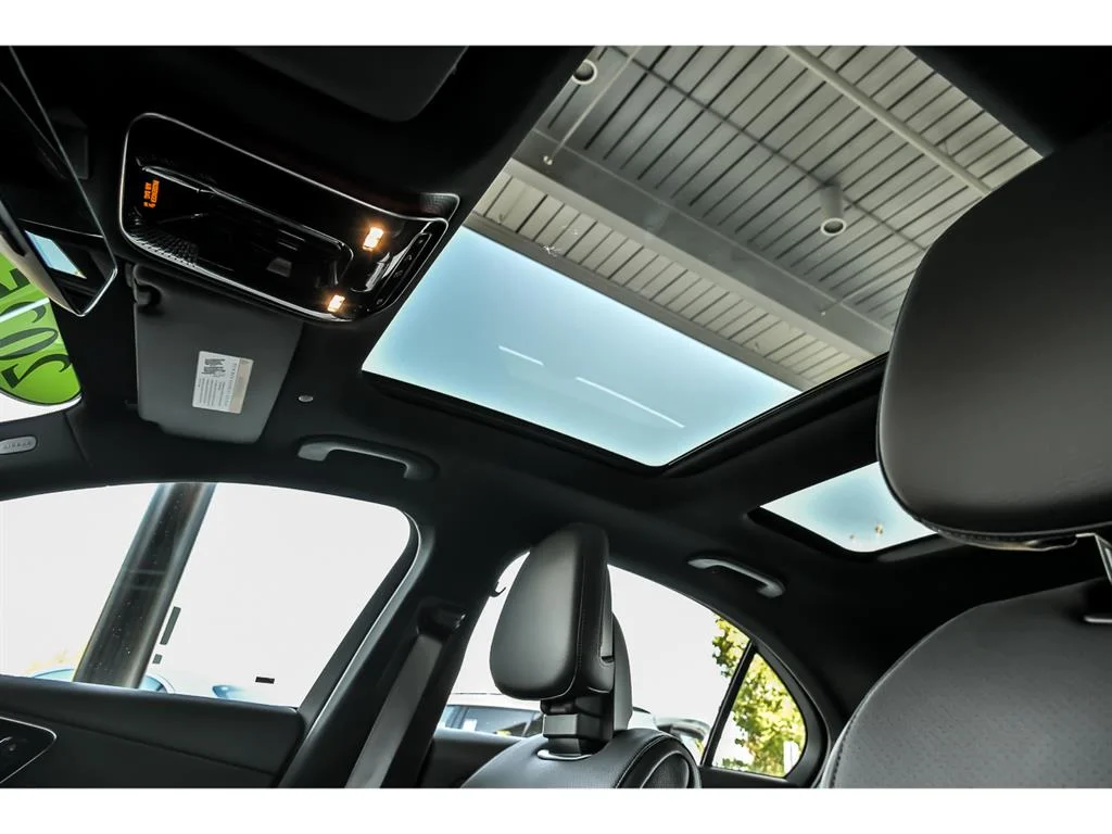 2025 Mercedes-Benz C-Class Sedan C 300 - Photo 13