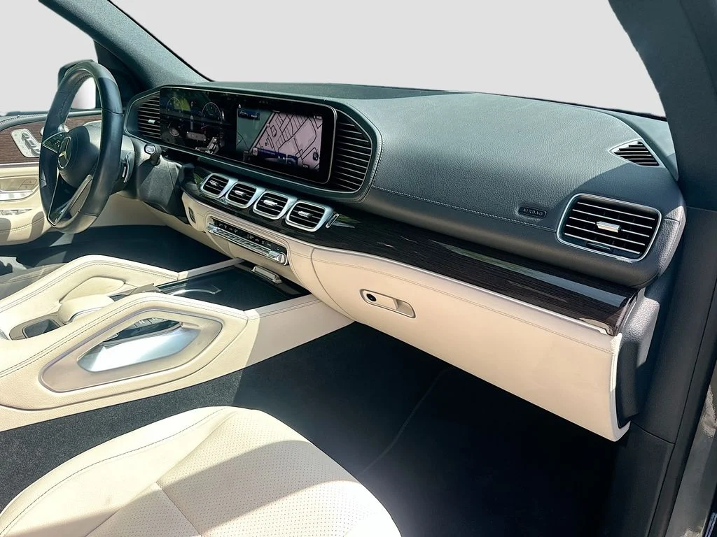 Used 2024 Gray Mercedes-Benz GLE 450 image 31