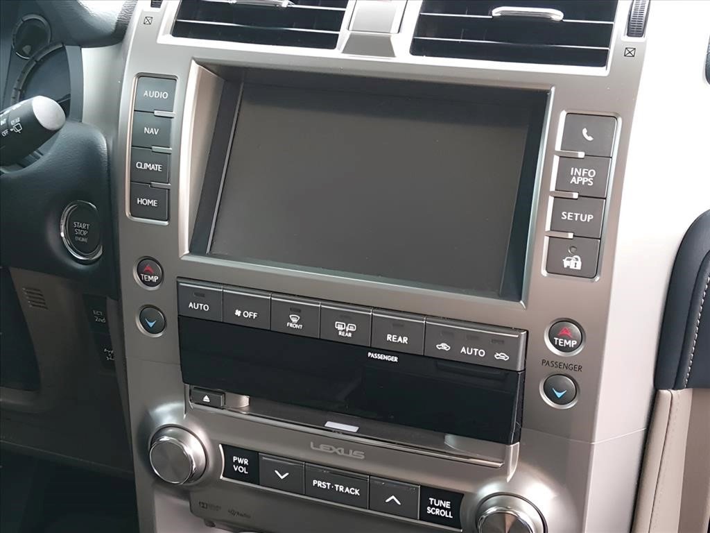 Used 2021 Silver Lexus GX 460 Premium image 14