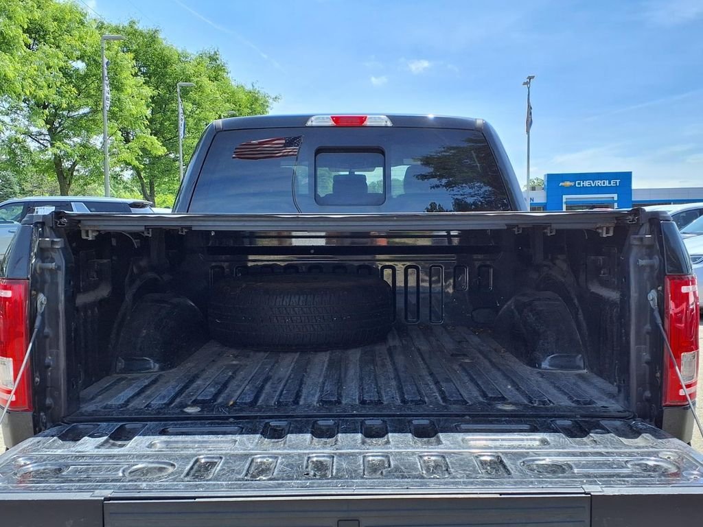 Used 2015 Black Ford XLT image 7