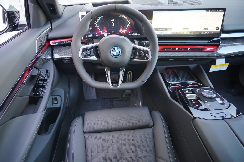 New 2027 Black Sapphire Metallic BMW 550e xDrive image 23
