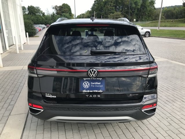 Certified Used 2025 Deep Black Pearl Volkswagen SEL image 7