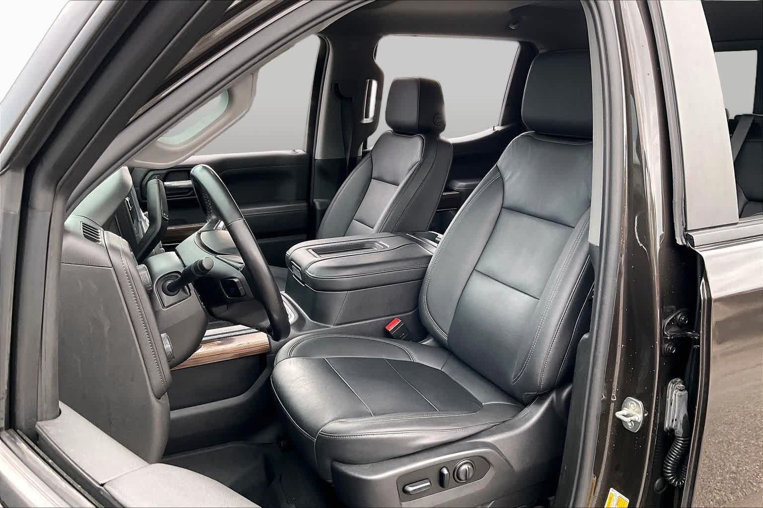 Used 2021 Oxford Brown Metallic Chevrolet LT Trail Boss image 8