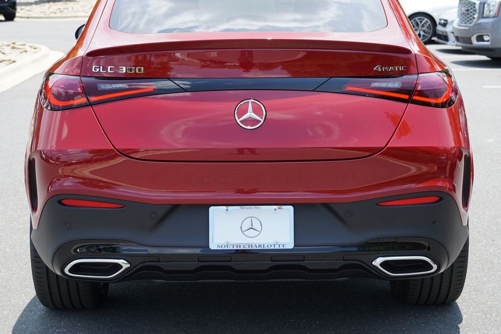 New 2026 MANUFAKTUR Patagonia Red Metallic Mercedes-Benz GLC 300 Coupe image 16