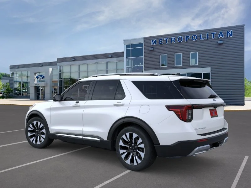 New 2026 Star White Metallic Tri-Coat Ford Platinum™ image 4
