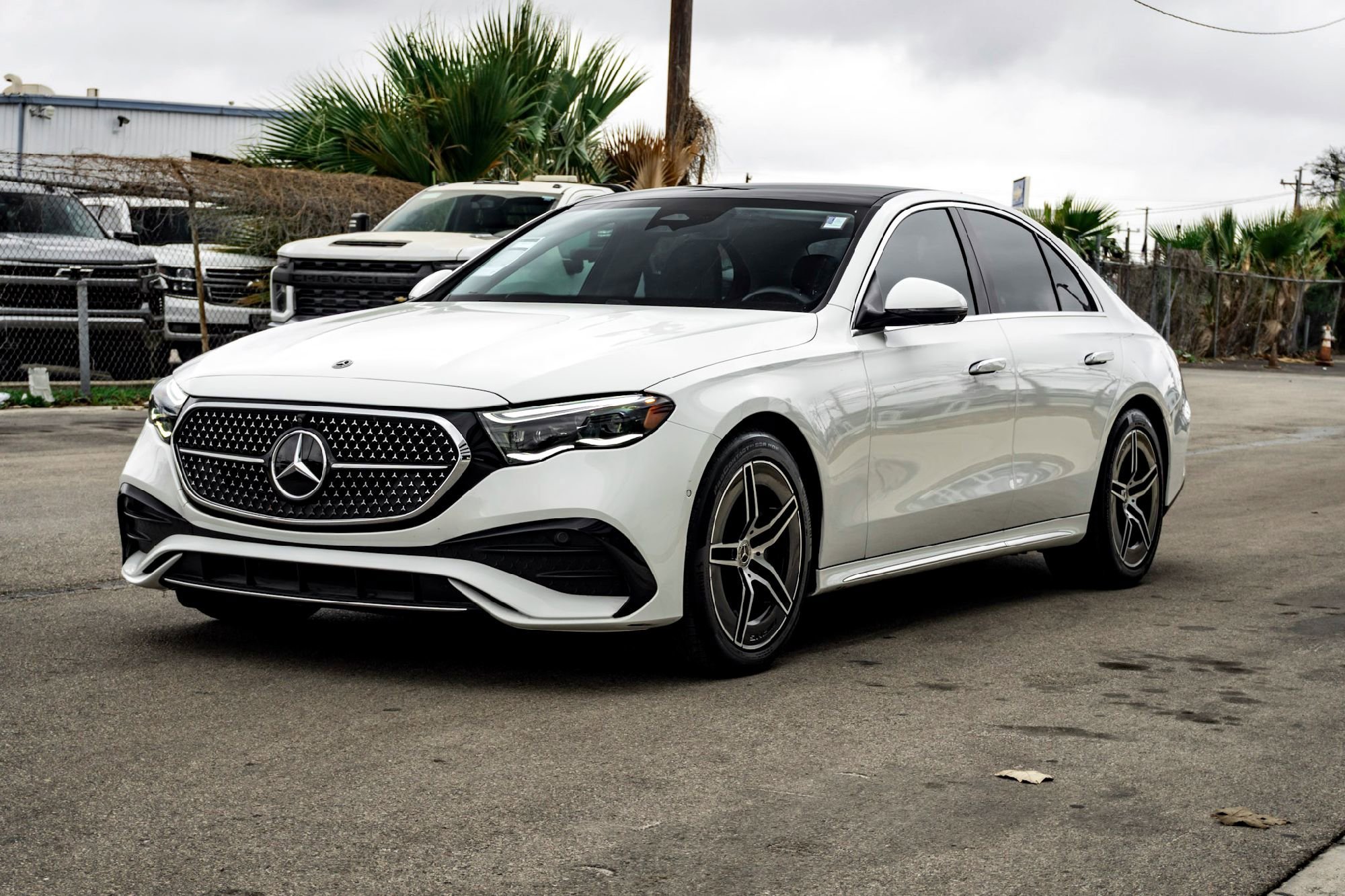 Certified Used 2025 Polar White Mercedes-Benz E 350 image 9