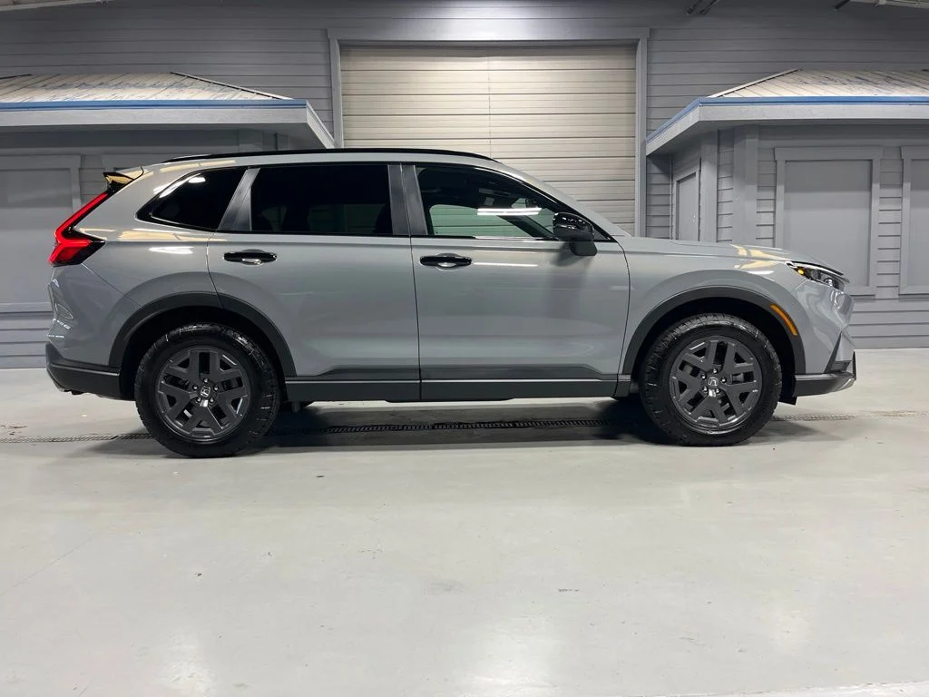 Used 2026 Urban Gray Pearl Honda TrailSport image 8