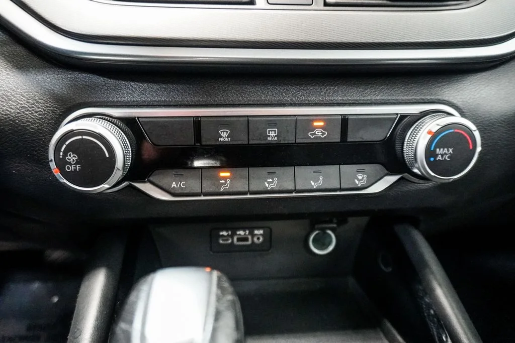 Used 2025 Gray Nissan 2.5 SR image 27