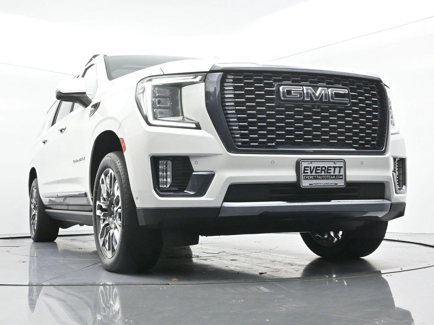 Used 2023 WHITE FROST TRICOAT GMC Denali Ultimate image 49
