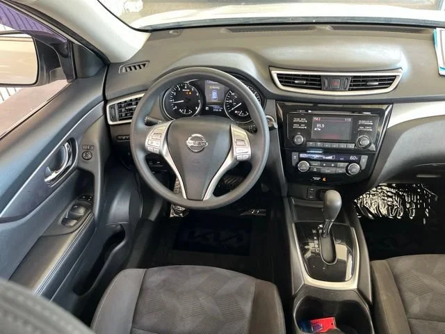 Used 2016 Pearl White Nissan SV image 36