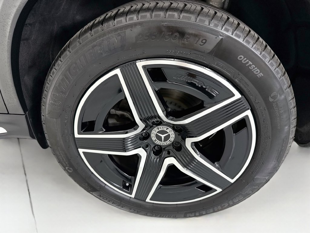 Certified Used 2026 Grey Mercedes-Benz GLC 300 image 30