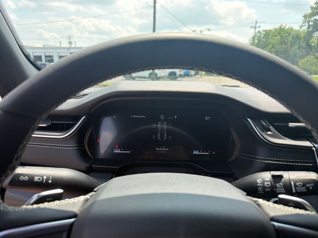 Used 2023 Gray Jeep Altitude X image 17