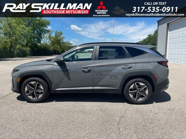 Used 2025 Gray Hyundai SEL image 8