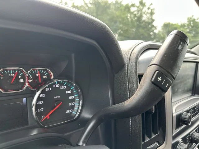 Used 2017 Black GMC SLT image 22