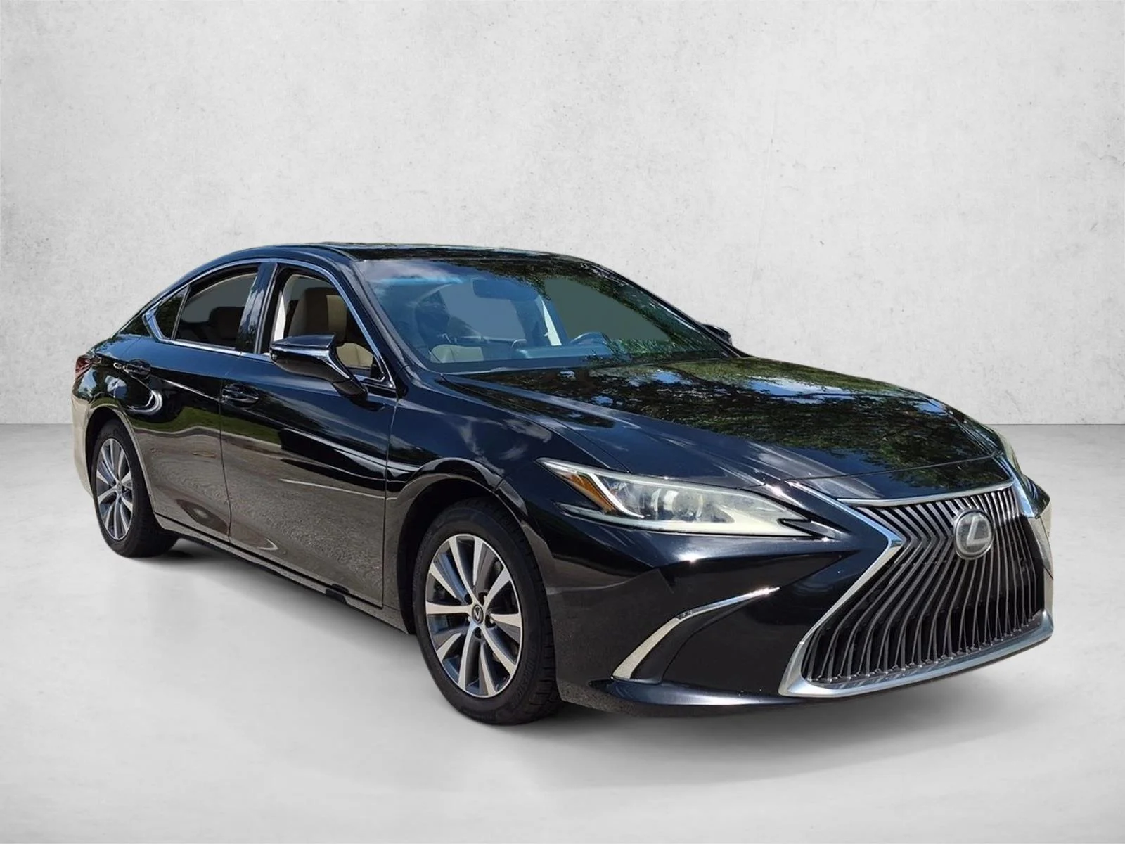 Used 2020 Obsidian Lexus ES 350 image 3