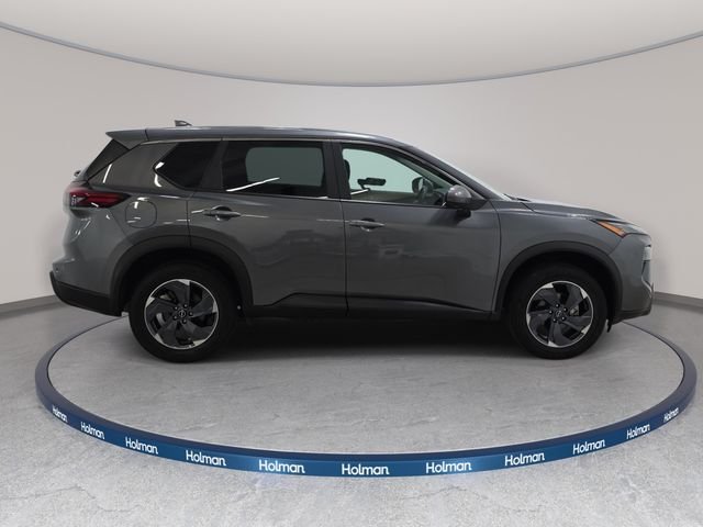 Used 2025 Gray Nissan SV image 5