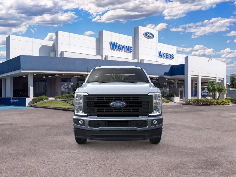 New 2026 Oxford White Ford XL image 7