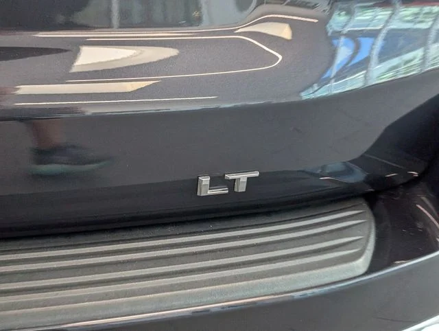 Used 2023 Gray Chevrolet LT image 12