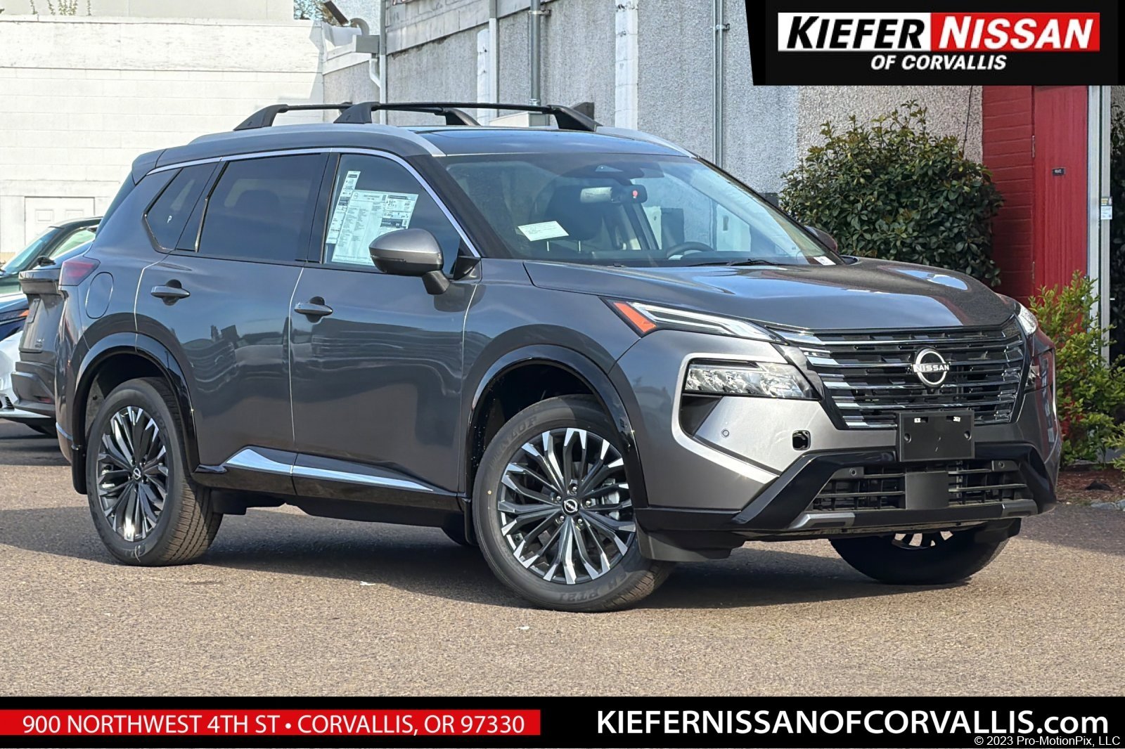 2026 Nissan Rogue Platinum AWD's photo