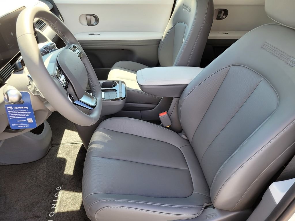 New 2026 White Hyundai SEL image 7
