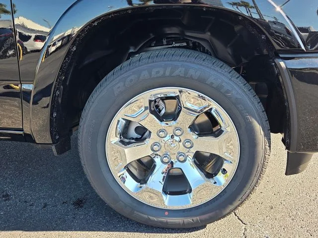 New 2026 Diamond Black Crystal Pearl-Coat Exterior Paint RAM Big Horn/Lone Star image 10