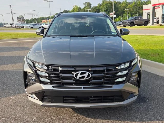 Used 2025 Gray Hyundai SEL Convenience image 2
