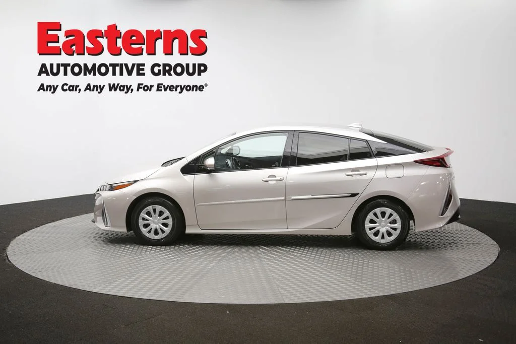 Used 2020 Gray Toyota XLE image 58